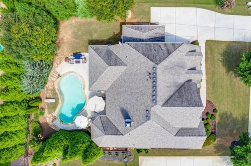 605 Oakbourne Way, Holly Springs, GA 30188-1859