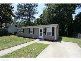87 Jordan Dr, Hampton, VA 23666-4162