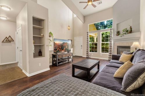 4035 Dillon Way, Denver, CO 80014-4290