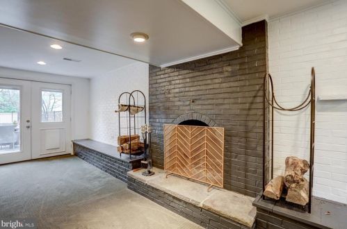 2502 Saddle Dr, Lancaster PA  17601-4827 exterior