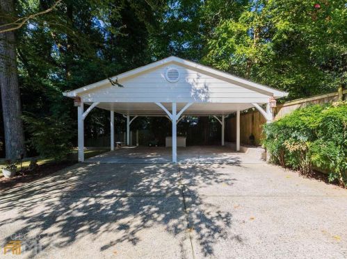 2388 Hurst Dr, Atlanta GA  30305-4233 exterior