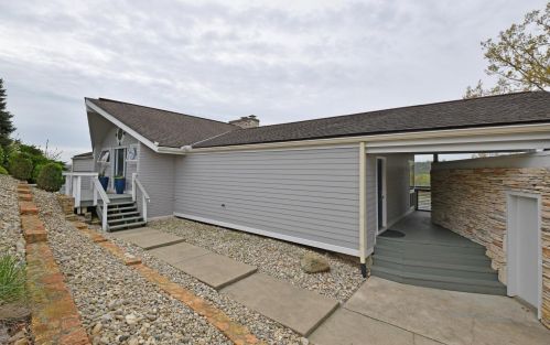 132 Asbury Rd, Cincinnati, OH 45255-4602