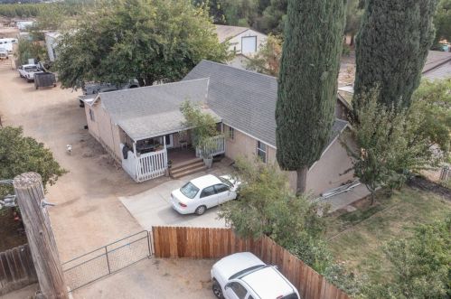 1568 Grimes Ave, Modesto, CA 95358-2207