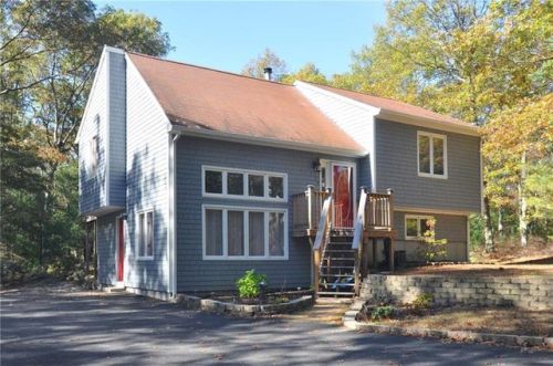 79 Log Bridge Rd, Coventry, RI 02816-4503