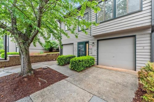 509 Gardenia Ln, Marietta, GA 30068-4616