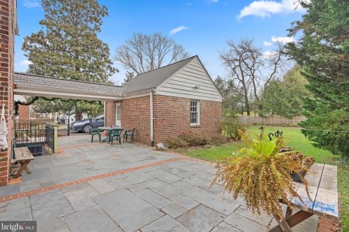 105 Lexington Dr, Silver Spring, MD 20901-2546