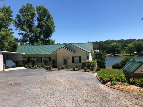 155 Pope Trl, Porterdale, GA 30014-6180