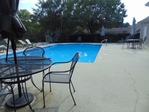 1808 Kolb Farm Cir, Marietta GA  30008-8839 exterior