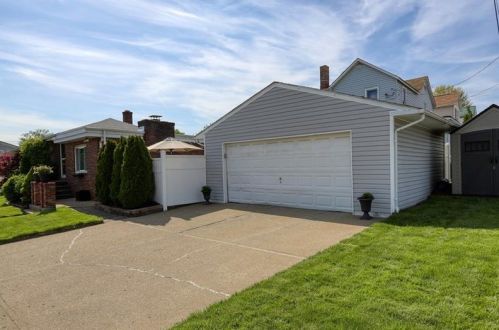 620 Oregon Ave, Rochester, PA 15074-1634