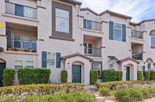 6231 Via Trato, Carlsbad, CA 92009-6085