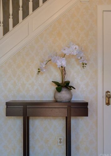 2311 Santiago St, Santa Ana CA 92706-2053 exterior