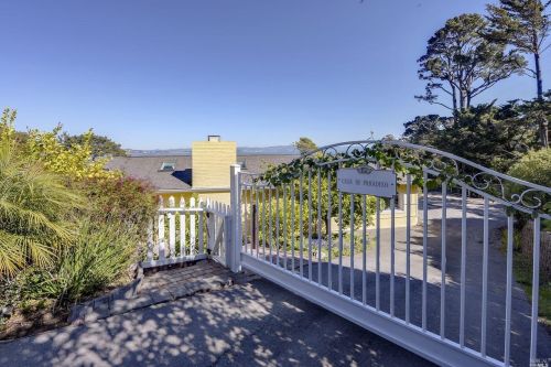 5 Eden Ln, Tiburon, CA 94920-1141