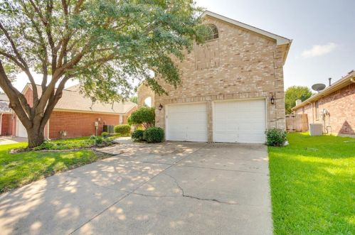 4800 Navajo Way, Fort Worth, TX 76137-5147