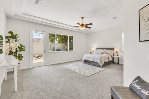 9493 Emerald Cove Ln, Elk Grove CA  95758-3612 exterior