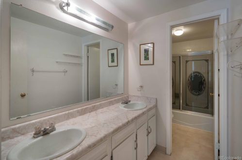 7165 Oneida Cir, Englewood CO 80112-1133 exterior