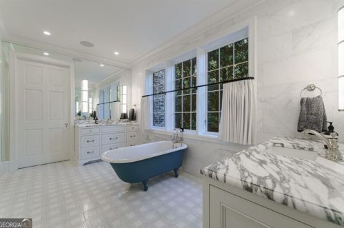 3180 Arden Rd, Atlanta GA  30305-1912 exterior