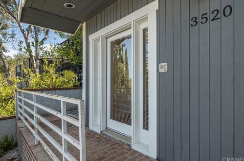 3520 Pansy Dr, Calabasas, CA 91302-2036