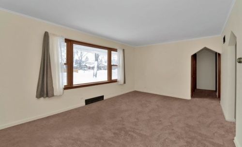 4145 Elmwood Ave, Forest View, IL 60402-4420