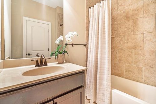 2130 Havenwood Trl, Atlanta GA  30319-4018 exterior