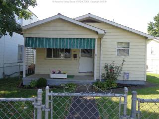 469 16th St, Dunbar, WV 25064-2538