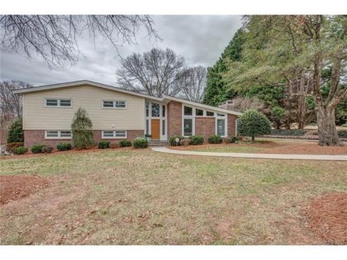 630 Torrence Dr, Gastonia, NC 28054-4031