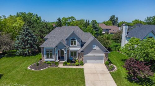 1223 Foxpointe Dr, Sycamore IL  60178-3219 exterior