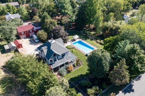 321 Maple Ave, Branchburg, NJ 08853-4091