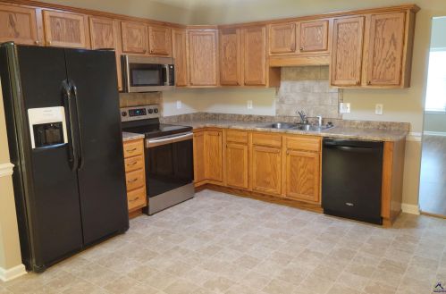 204 Antler Trl, Warner Robins GA  31088-2862 exterior