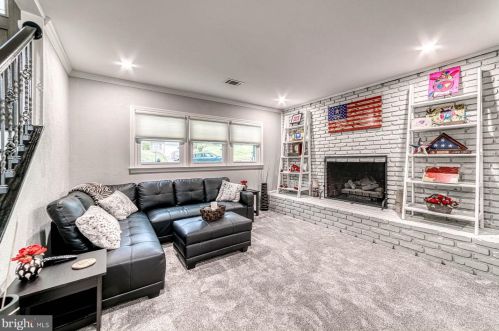 7219 Willow Oak Pl, Springfield VA  22153-1543 exterior