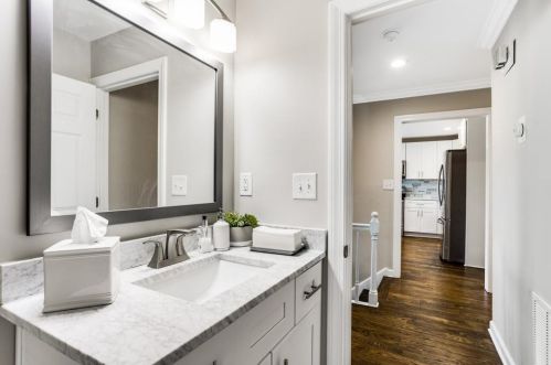 2368 Defoors Ferry Rd, Atlanta GA  30318-2307 exterior