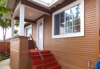 2214 Berkeley Ave, Los Angeles CA  90026-2400 exterior
