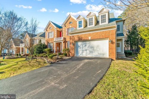 8601 Monacan Ct, Lorton, VA 22079-3093