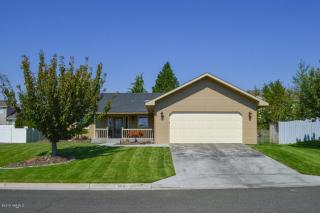 5009 Sycamore Dr, Yakima, WA 98901-5376