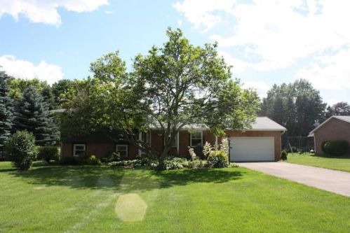 7626 Mudbrook St, Massillon OH  44646-1105 exterior