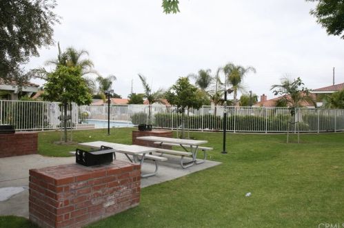 8588 Trinity River Cir, Santa Ana CA 92708-5535 exterior