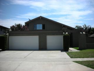 2211 Ponderosa St, Santa Ana CA  92705-7931 exterior