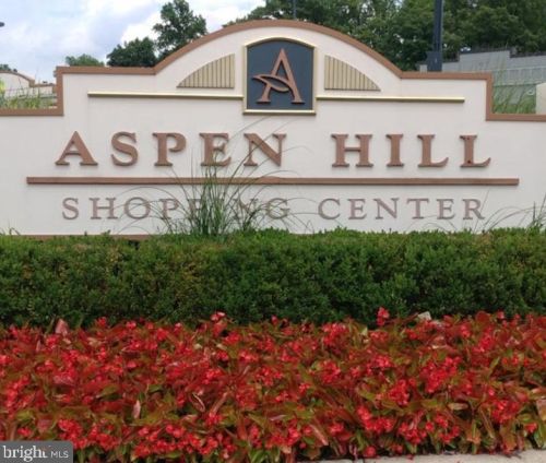 13713 Lockdale Rd, Silver Spring MD 20906-2117 exterior