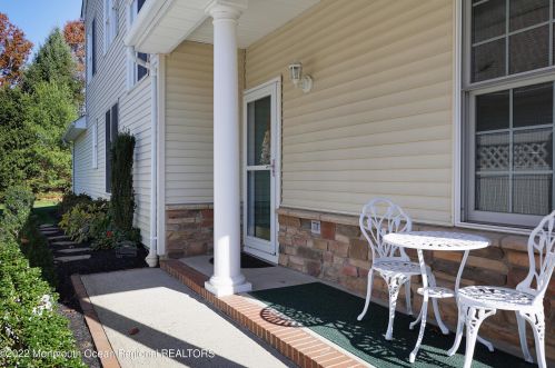 53 Chesapeake Dr, Holmdel Village, NJ 07733-3115