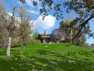 27351 Oakflat Dr, Tehachapi, CA 93561-9204