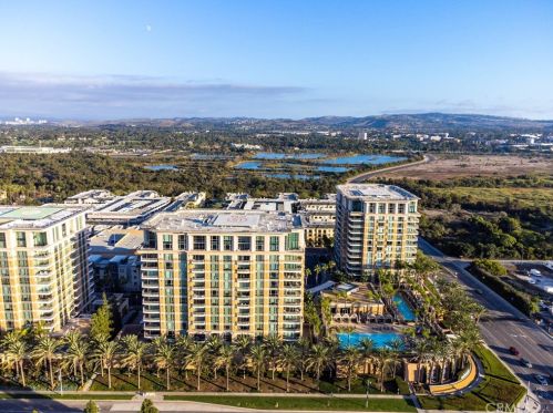 5082 Scholarship, Irvine CA  92612-5695 exterior