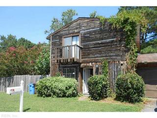 2 Hardwick Cir, Chesapeake, VA 23320-2427