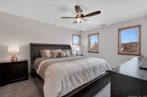 2 Wheatfield Dr, Wallingford CT  06492-5453 exterior