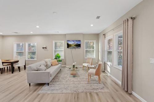 779 Elizabeth Pl, Atlanta, GA 30318-4860