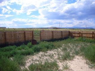 1415 Moonbeam Dr, Pueblo, CO 81007-1247