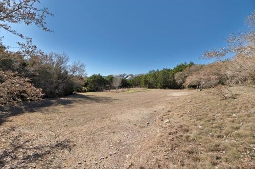 9915 Derecho Dr, Austin TX  78737-1027 exterior