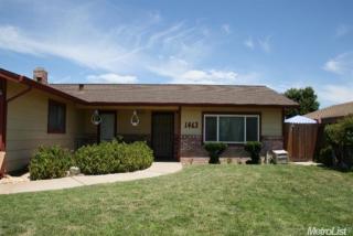 1463 Claremont Dr, Manteca, CA 95336-2926