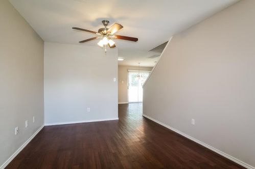 16763 Thrasher Dr, Conroe, TX 77385-3785