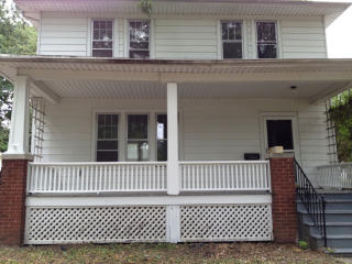713 Iowa St, Urbana IL  61801-4037 exterior