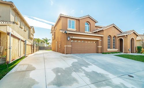 4025 Pinoche Peak Way, Rancho Cordova, CA 95742-7730