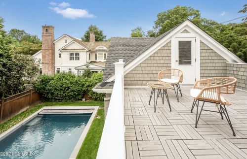 246 Riverside Ave, Riverside CT  06878-2316 exterior
